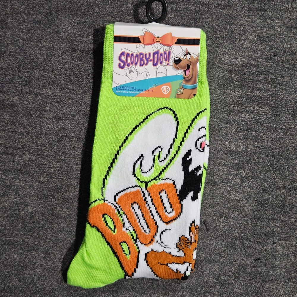 Scooby-Doo Halloween Men's Crew Socks Lime Green Boo Graphic Shoe Size 6-12 NWT